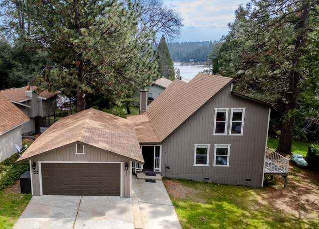 Property at 12735 Mount Jefferson St, Groveland, CA 95321, 3 beds, 2 baths