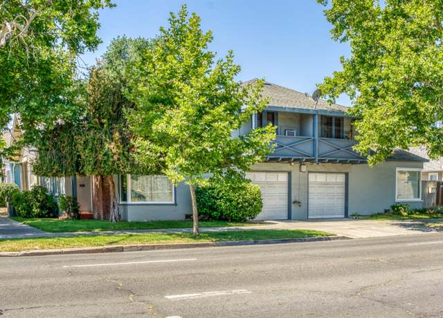 Property at 2400 27th St, Sacramento, CA 95818, 2 beds, 3 baths