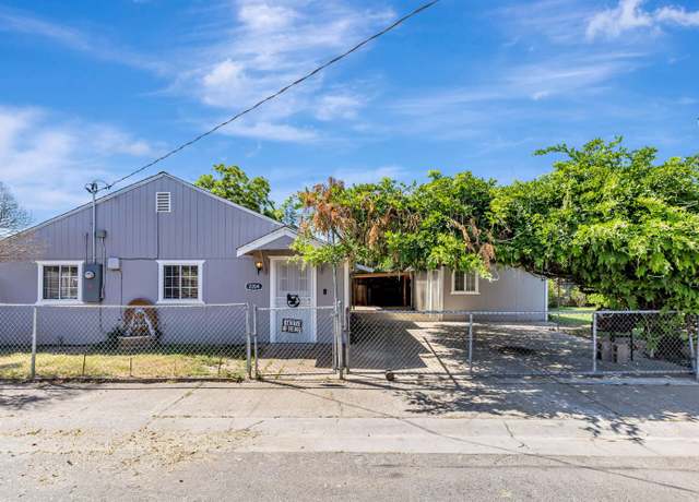 Property at 2204 15th Ave, Sacramento, CA 95822, 2 beds, 1.5 baths