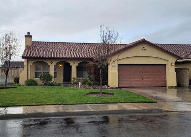 Property at 604 Vine St, Los Banos, CA 93635, 3 beds, 2 baths