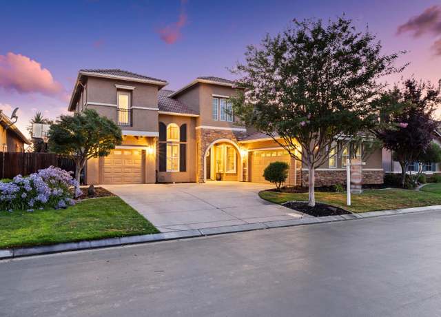 Property at 3021 Edgeview Dr, Modesto, CA 95355, 5 beds, 3.5 baths