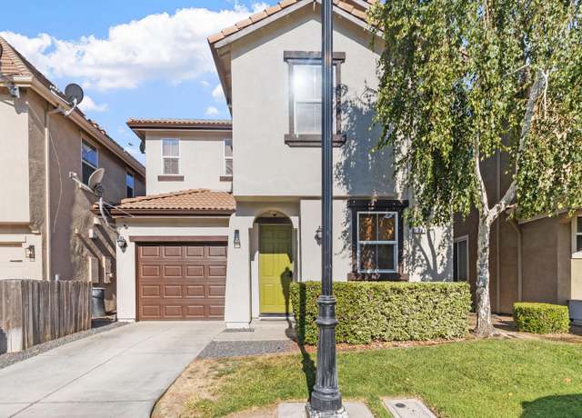 Property at 1725 Norwood Heights Ln, Ceres, CA 95307, 3 beds, 2.5 baths