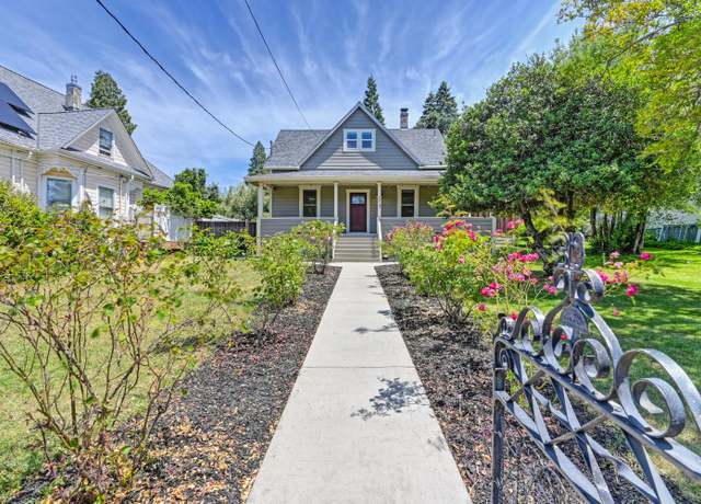 Property at 319 Pleasant St, Grass Valley, CA 95945, 4 beds, 3 baths