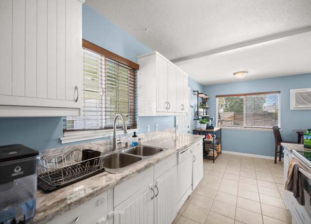Property at 9906 Meteor Dr, Sacramento, CA 95827, 3 beds, 1 bath