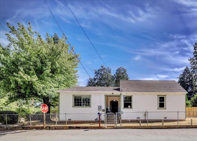Property at 13207 Ridge Rd, Grass Valley, CA 95945, 3 beds, 2 baths