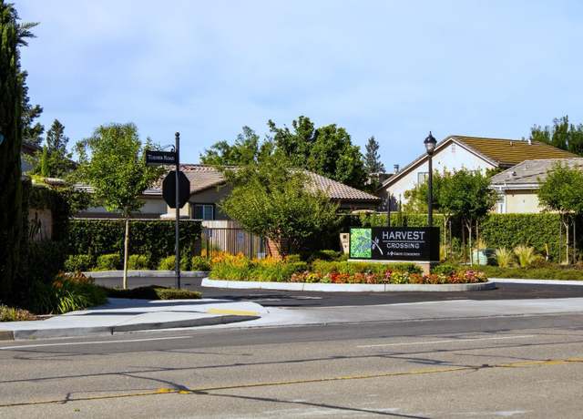 Property at 991 Harvest Xing, Lodi, CA 95242, 2 beds, 2.5 baths