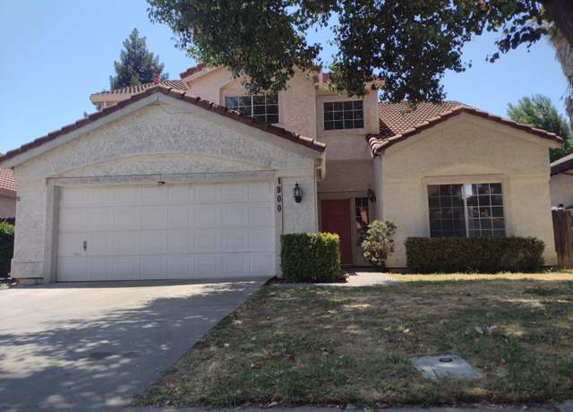 Property at 1900 Berryessa Dr, Modesto, CA 95358, 3 beds, 2.5 baths