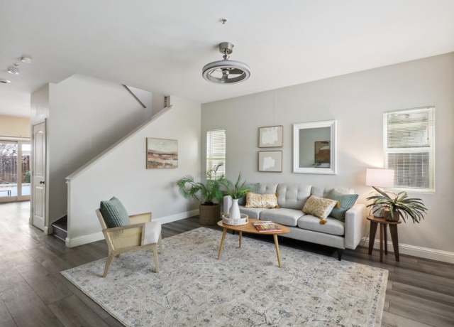 Property at 422 Cottage Cir, Winters, CA 95694, 4 beds, 2.5 baths