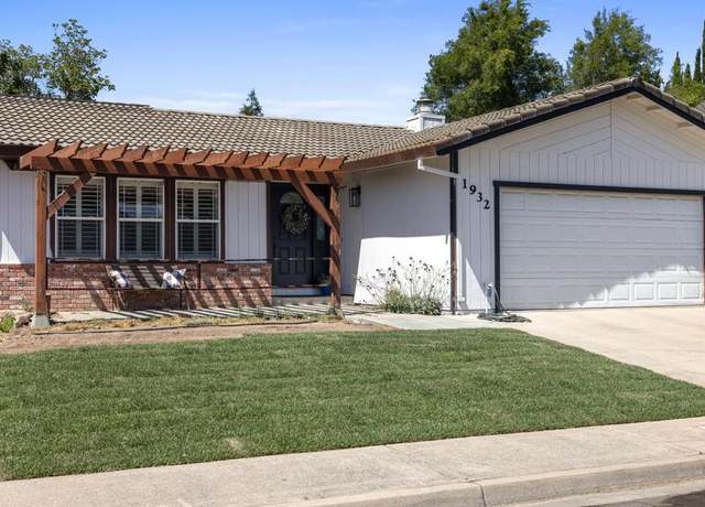 Property at 1932 Sugar Pine Dr, Oakdale, CA 95361, 3 beds, 2 baths