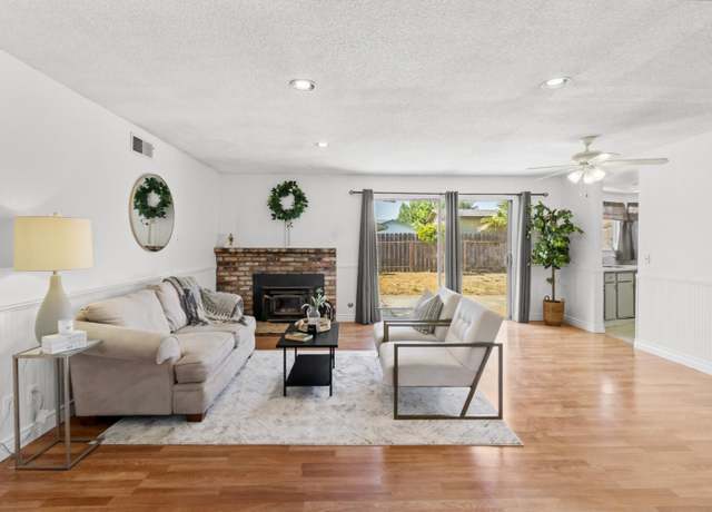 Property at 319 Valleywood Dr, Woodland, CA 95695, 3 beds, 2 baths