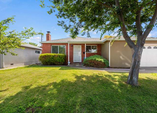 Property at 5221 71st St, Sacramento, CA 95820, 3 beds, 1 bath