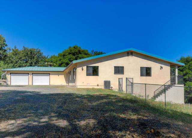 Property at 13994 Chukar Dr, Grass Valley, CA 95949, 2 beds, 2.5 baths
