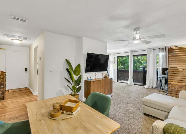 Property at 903 Fulton Ave #406, Sacramento, CA 95825, 2 beds, 1 bath