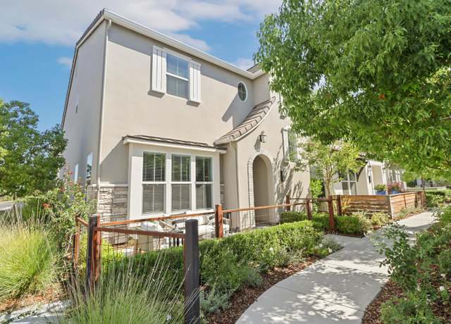 Property at 3289 Ronald Reagan Walk, Sacramento, CA 95818, 3 beds, 2.5 baths