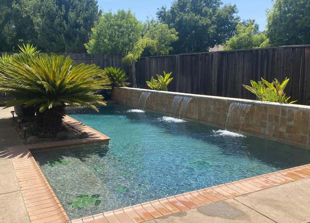 Property at 224 Pinecrest Ct, Roseville, CA 95678, 4 beds, 3 baths