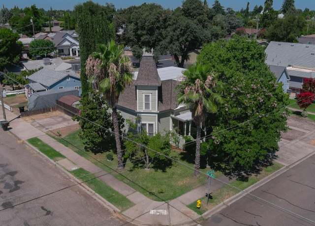 Property at 260 S 2nd Ave, Oakdale, CA 95361, 4 beds, 2 baths
