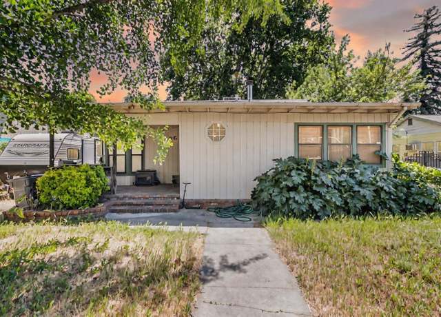 Property at 26 Oak Ave, Woodland, CA 95695, 4 beds, 4 baths