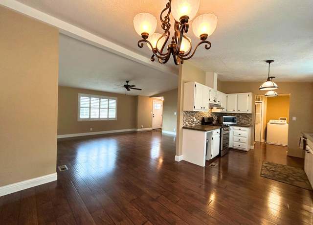 Property at 80 Hancock Dr, Roseville, CA 95678, 3 beds, 2 baths
