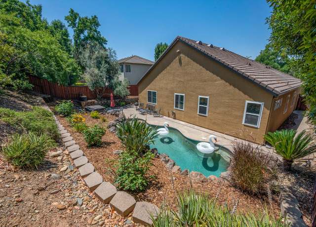 Property at 170 Vierra Cir, Folsom, CA 95630, 4 beds, 2 baths