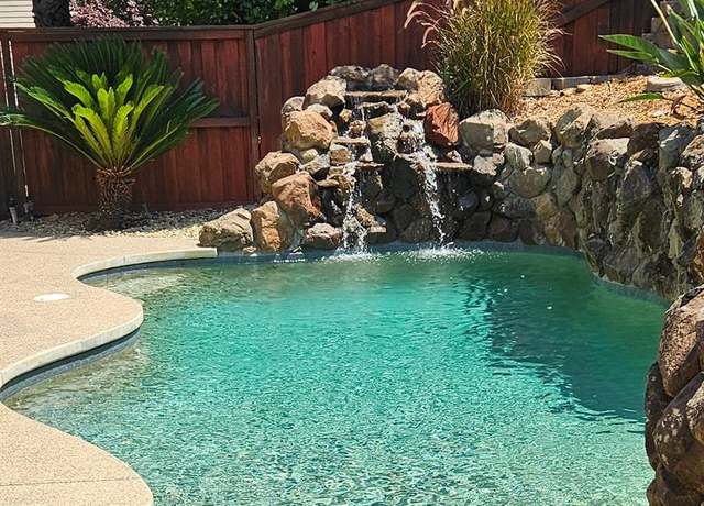 Property at 170 Vierra Cir, Folsom, CA 95630, 4 beds, 2 baths