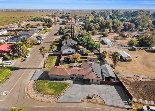 Property at 22992 Currier Dr, Tracy, CA 95304, 4 beds, 2 baths