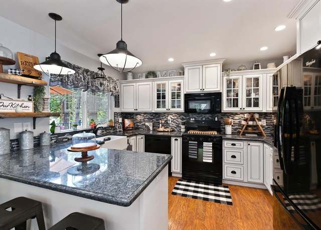 Property at 12124 Sunny Slope Dr, Nevada City, CA 95959, 3 beds, 2 baths