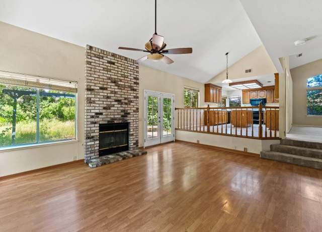 Property at 6009 Villa Rosa Way, Elk Grove, CA 95758, 4 beds, 3 baths
