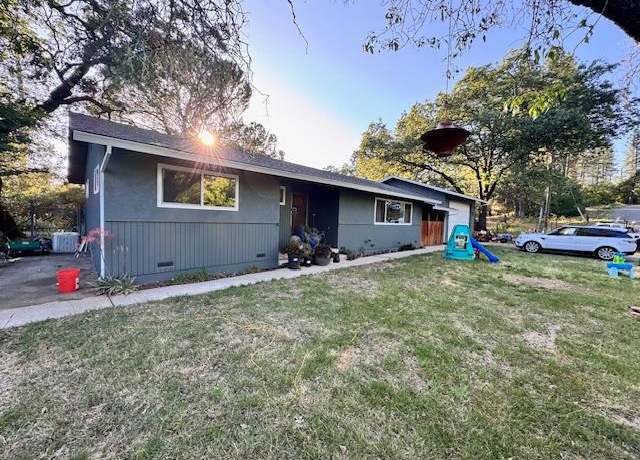Property at 265 Juniper Dr, Auburn, CA 95602, 3 beds, 2 baths