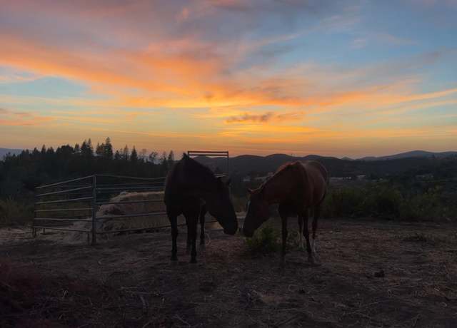 Property at 6165 Starlight Ln, Mountain Ranch, CA 95246