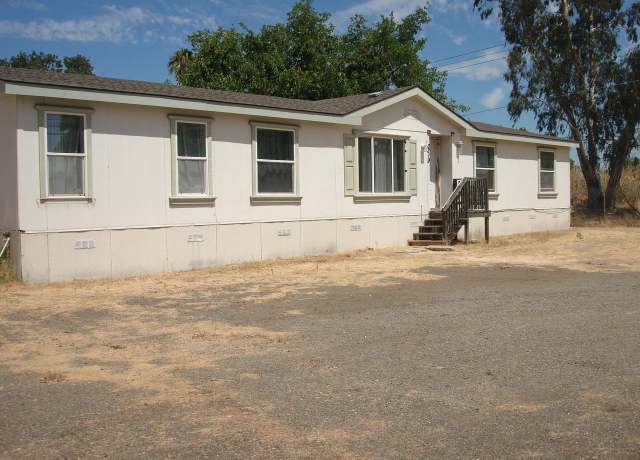 Property at 6400 32nd St, North Highlands, CA 95660, 4 beds, 2 baths