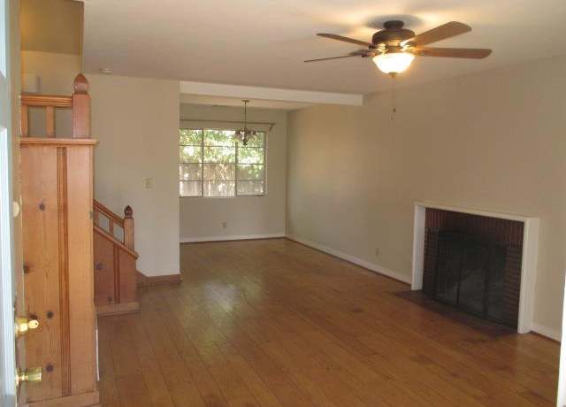 Property at 2401 - 2403 S Edison Ave, Sacramento, CA 95821, 4 beds, 3 baths