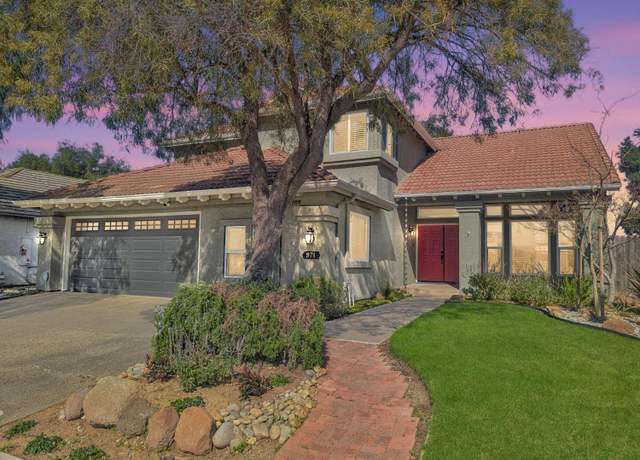 Property at 971 Ranch Rd, Galt, CA 95632, 5 beds, 3 baths
