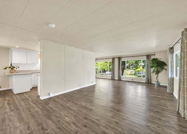 Property at 269 Leafwood Way, Folsom, CA 95630, 2 beds, 2 baths