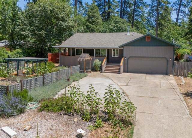 Property at 10333 Carey Dr, Grass Valley, CA 95945, 4 beds, 4 baths