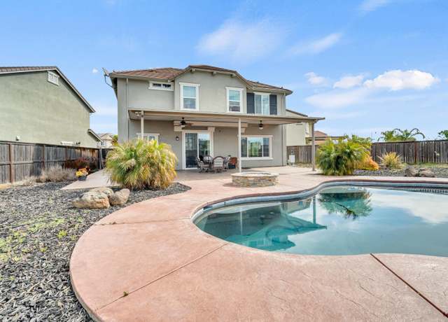 Property at 7521 Chappelle Way, Elk Grove, CA 95757, 4 beds, 2.5 baths