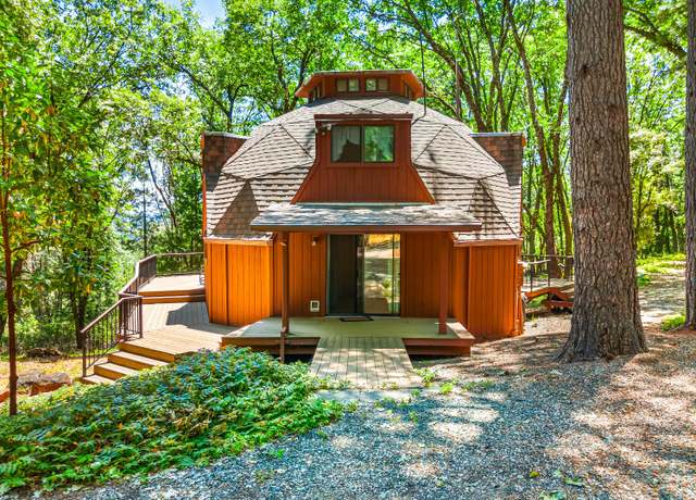 Property at 11111 Scrub Oak Ln, Grass Valley, CA 95945, 2 beds, 2 baths