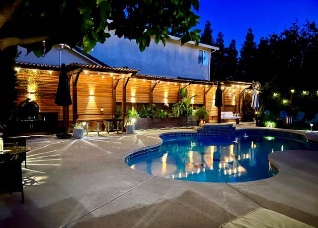 Property at 516 Radisson Dr, Yuba City, CA 95991, 5 beds, 3 baths