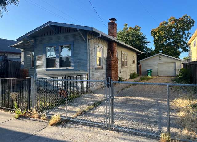Property at 1426 E Oak St, Stockton, CA 95205, 2 beds, 1 bath
