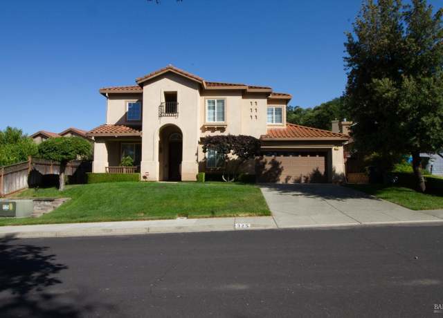 Property at 325 Marshall Rd, Vacaville, CA 95687, 4 beds, 3 baths
