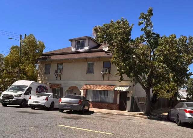 Property at 601 B St, Galt, CA 95632, 7 beds, 4 baths