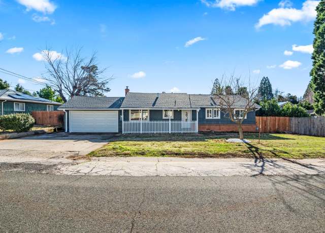 Property at 10697 Dolores Dr, Grass Valley, CA 95945, 3 beds, 2 baths