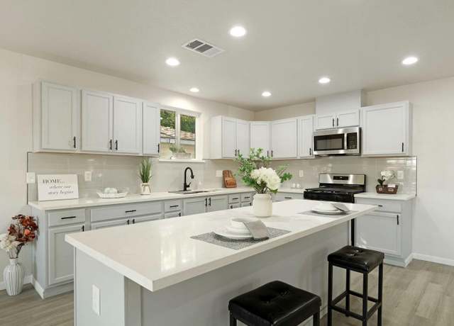 Property at 2703 E Poplar St, Stockton, CA 95205, 3 beds, 2 baths