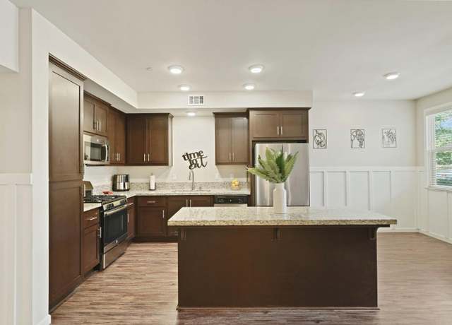 Property at 140 Ivy Ave Unit E 35, Patterson, CA 95363, 2 beds, 2 baths