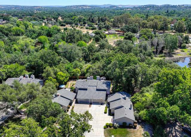 Property at 3955 Stonegate Ct, Loomis, CA 95650, 3 beds, 2.5 baths