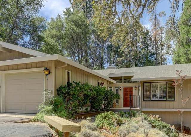 Property at 18367 Jayhawk Dr, Penn Valley, CA 95946, 3 beds, 2.5 baths