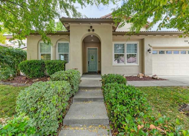 Property at 104 Candlewood Ct, Lincoln, CA 95648, 3 beds, 2 baths