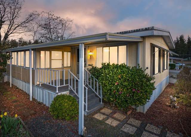 Property at 10120 Stone Arch Dr, Grass Valley, CA 95949, 2 beds, 2 baths
