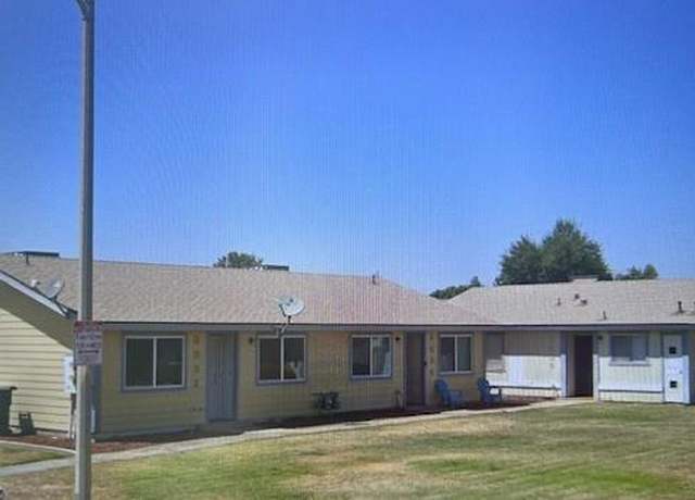 Property at 2532 W Chestnut Ct, Visalia, CA 93277, 6 beds, 6 baths
