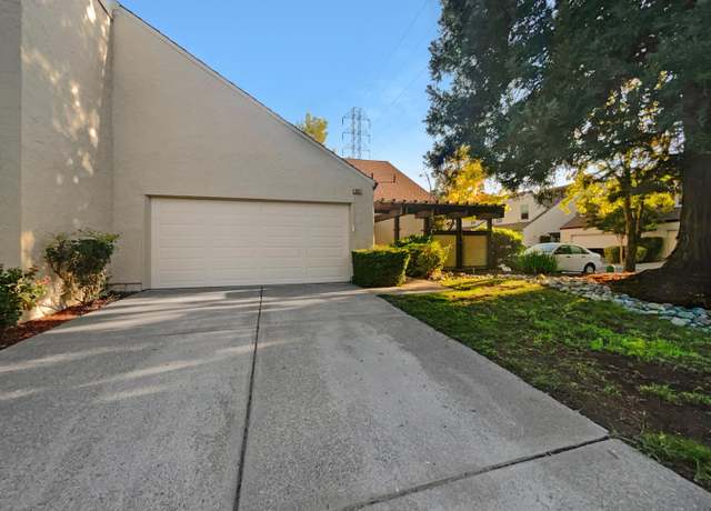 Property at 121 N Grant Ln, Folsom, CA 95630, 2 beds, 2 baths
