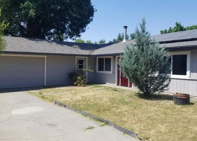 Property at 18251 Lake Forest Dr, Penn Valley, CA 95946, 3 beds, 2 baths